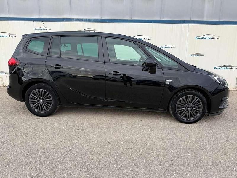 Usado Opel Zafira S 136 CV (100 kW) 2019 Negro Monovolumen