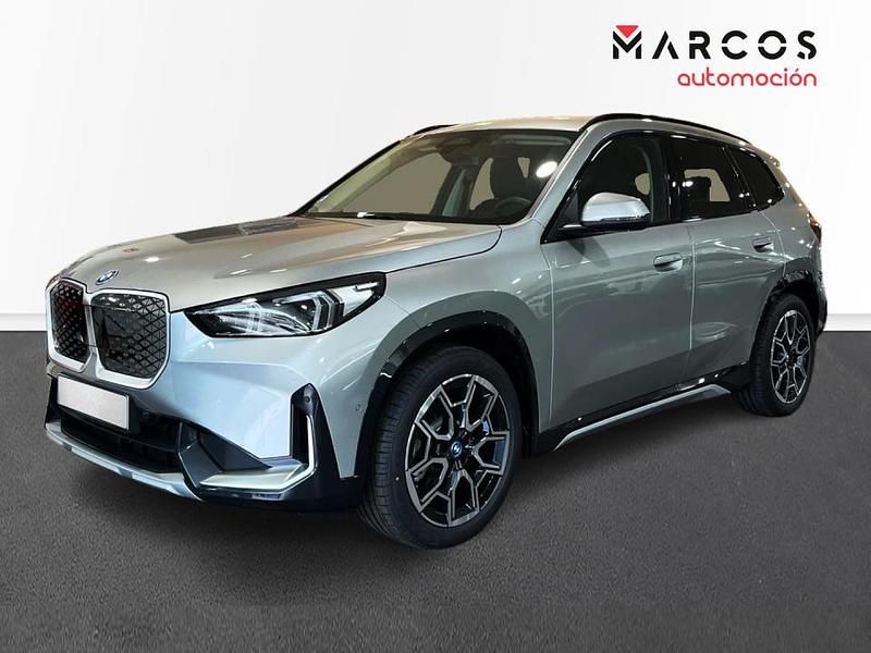 Usado BMW iX1 230 kW (313 CV) 2024 Plateado SUV