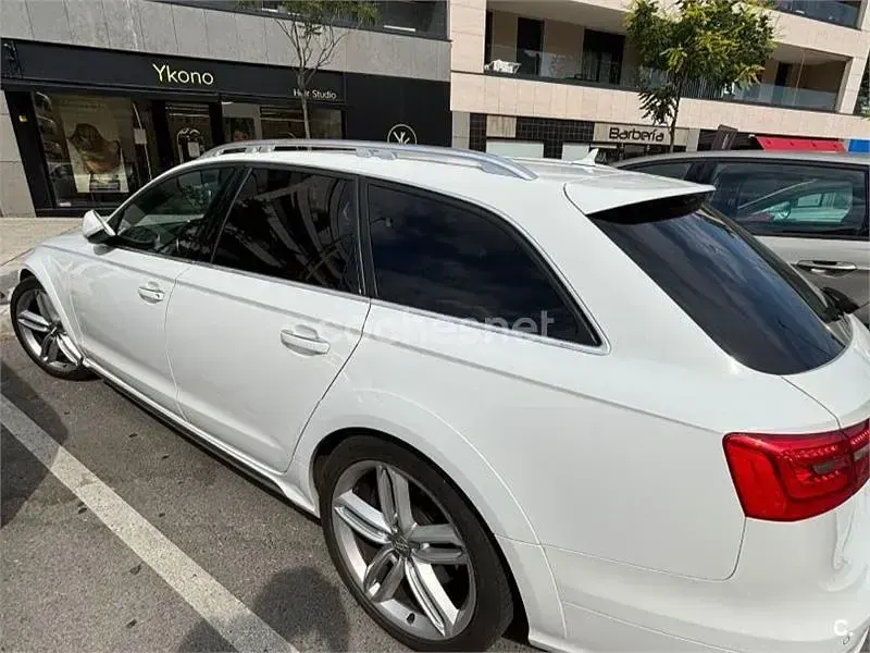 Usado Audi A6 Allroad Advanced 313 CV (230 kW) 2014 Blanco Familiar