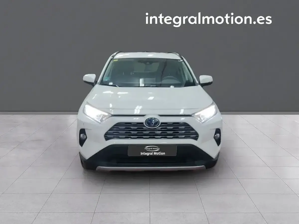 Usado Toyota RAV4 Hybrid Advance 222 CV (163 kW) 2020 Blanco SUV