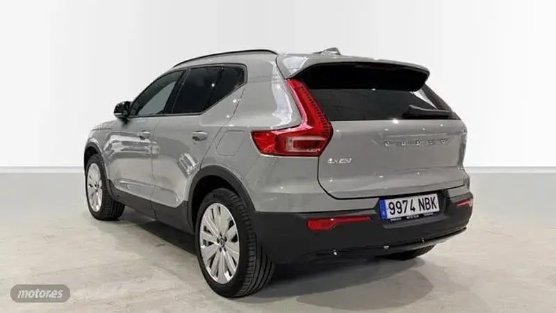 Usado Volvo EX40 Core 325 kW (442 CV) 2025 Gris SUV