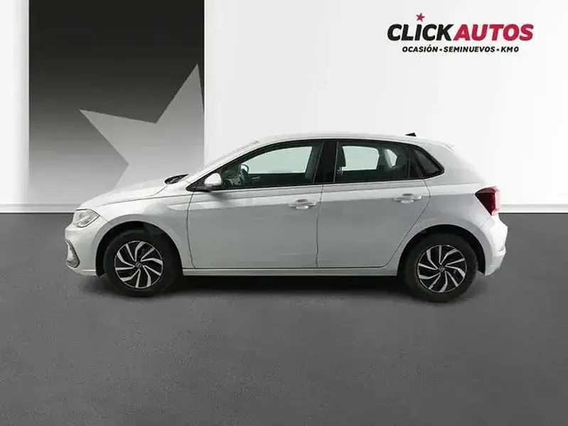 Usado VW Polo Life 95 CV (69 kW) 2024 Gris / plata Utilitario