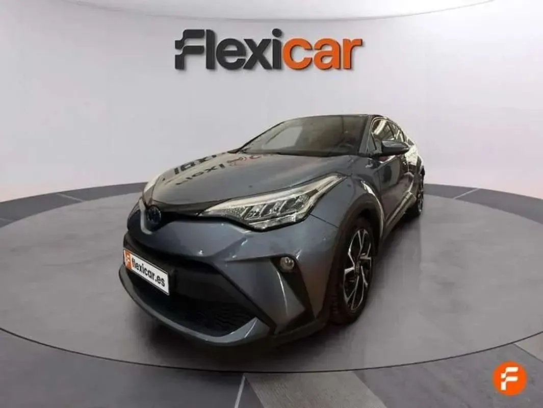 Usado Toyota C-HR Active 122 CV (89 kW) 2021 Gris SUV