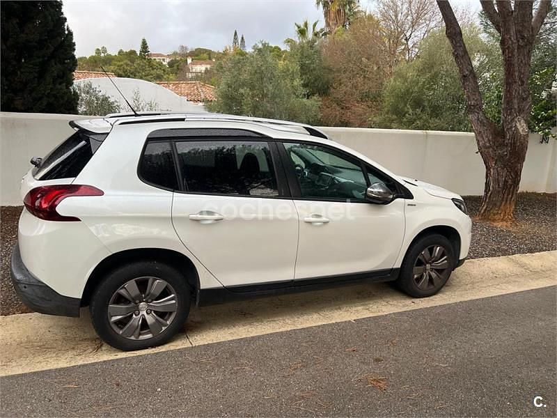 Blanco Usado 2017 Peugeot 2008 Style SUV | 6900 € (Super precio) - Imagen 1/4