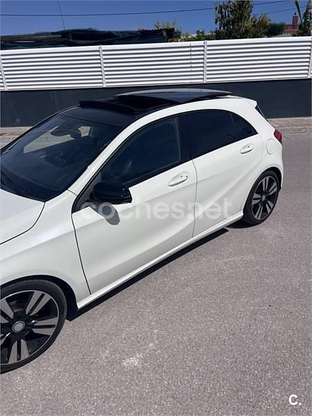 Usado Mercedes A180 Urban 122 HP (89 kW) 2012 Branco Sedan