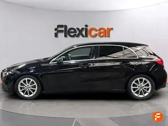 Usado Mercedes A180 116 CV (85 kW) 2019 Negro
