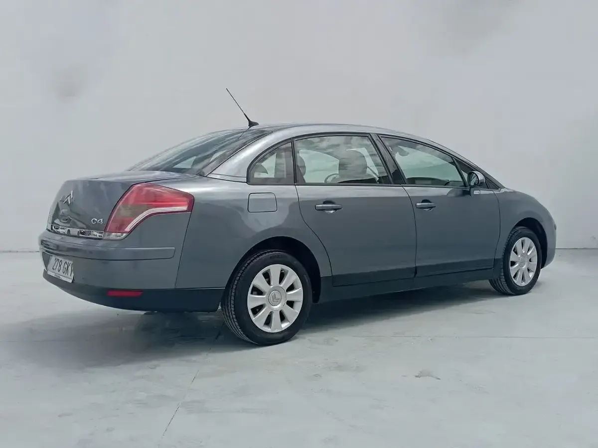 Usado Citroën C4 110 CV (80 kW) 2009 Gris Coupe