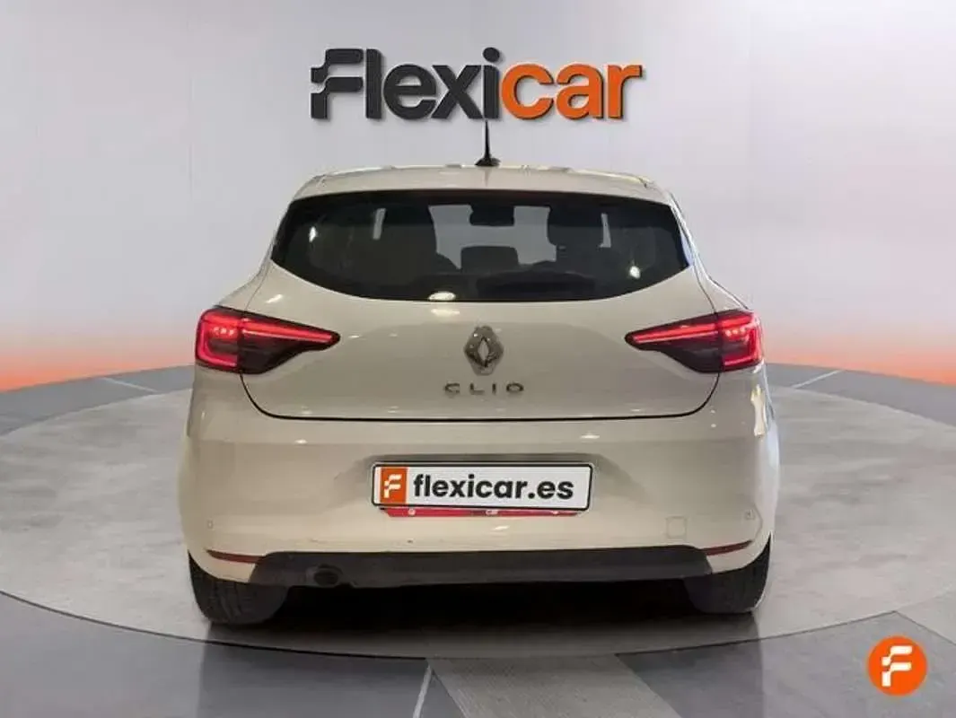 Usado Renault Clio Equilibre 101 CV (74 kW) 2022 Blanco Utilitario