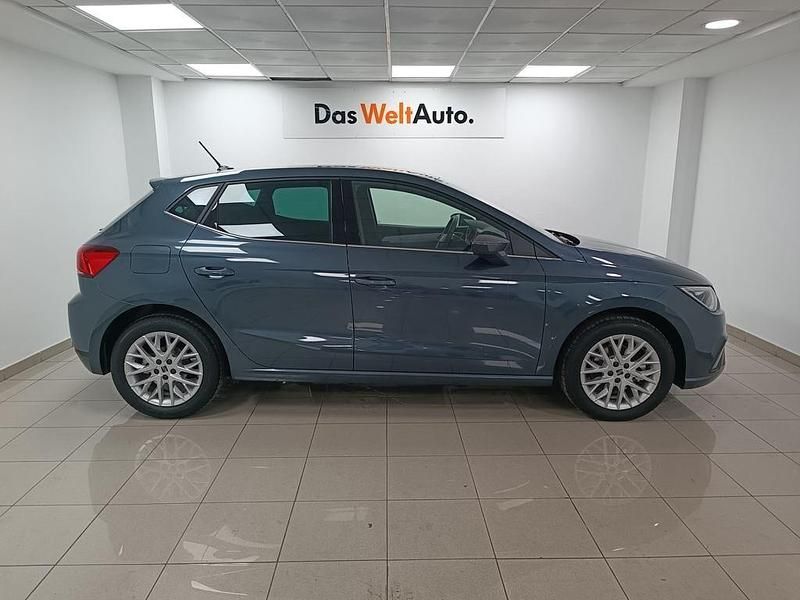 Usado Seat Ibiza 116 CV (85 kW) 2025 Gris Utilitario