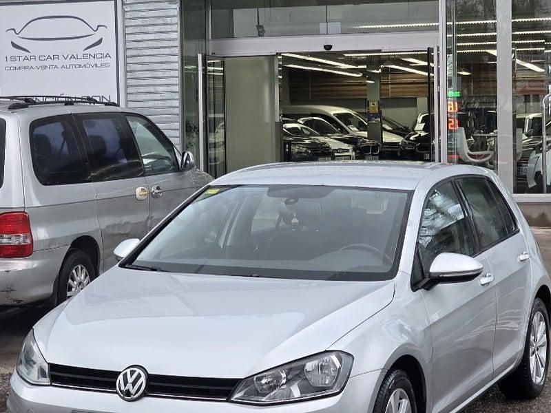 Usado VW Golf VII Sportline 110 CV (80 kW) 2014 Gris / plata Berlina