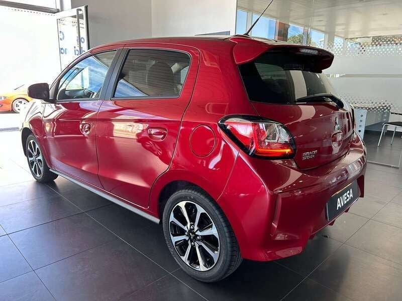 Usado Mitsubishi Space Star 80 CV (58 kW) 2023 Rojo Berlina