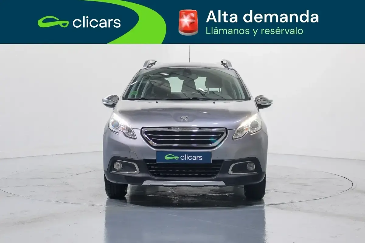 Usado Peugeot 2008 Allure 110 CV (80 kW) 2016 Gris SUV