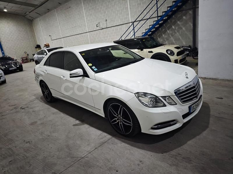 Blanco Usado 2012 Mercedes E300 Avantgarde Berlina | 11.990 € (Precio justo) - Imagen 1/4