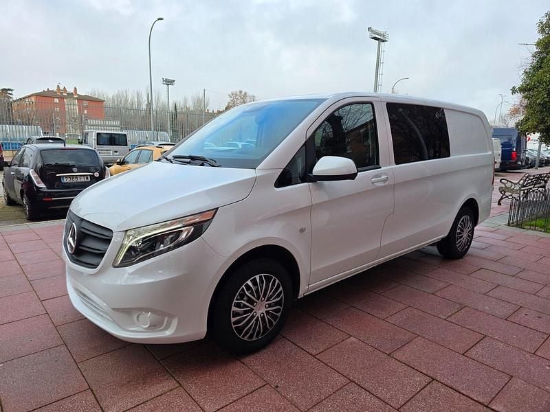Blanco Usado 2022 Mercedes Vito Van | 32.900 € (Super precio) - Imagen 1/4