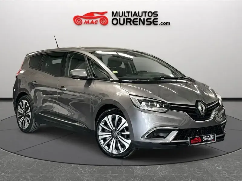 Usado Renault Grand Scénic IV Zen 120 CV (88 kW) 2020 Gris / plata Monovolumen