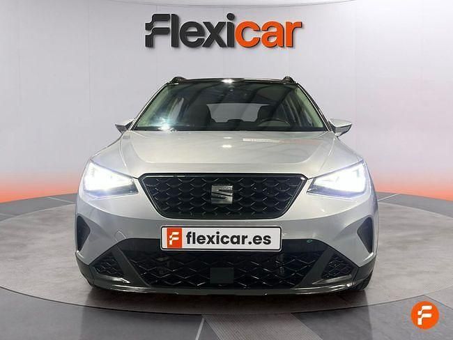 Usado Seat Arona Style 110 CV (80 kW) 2022 Gris SUV