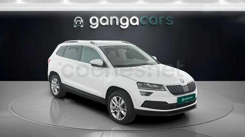 Usado Skoda Karoq Ambition 110 CV (80 kW) 2022 Blanco SUV