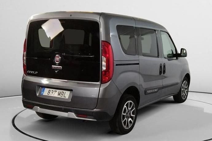 Usado Fiat Doblò Trekking 120 CV (88 kW) 2022 Monovolumen