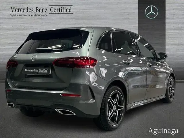 Usado Mercedes B250e 218 CV (160 kW) 2025 Gris montaña Utilitario