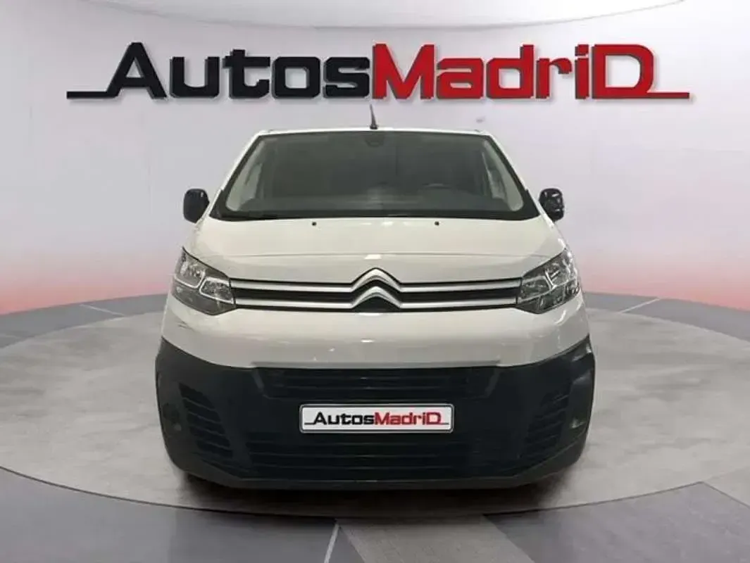 Usado Citroën Jumpy 102 CV (75 kW) 2023 Blanco Monovolumen