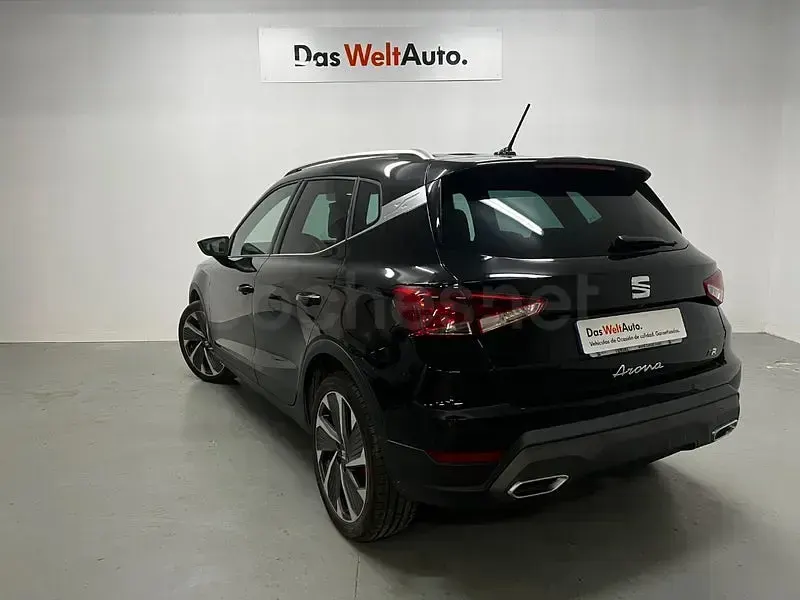 Usado Seat Arona FR 150 CV (110 kW) 2022 Negro SUV