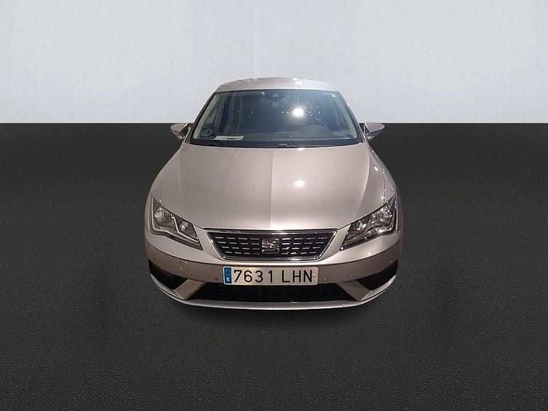 Usado Seat Leon XCELLENCE 150 CV (110 kW) 2020 Gris plata Utilitario
