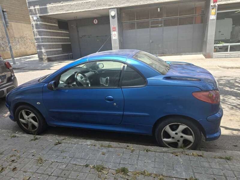Azul Usado 2006 Peugeot 206 CC Descapotable | 2600 € (Super precio) - Imagen 1/4