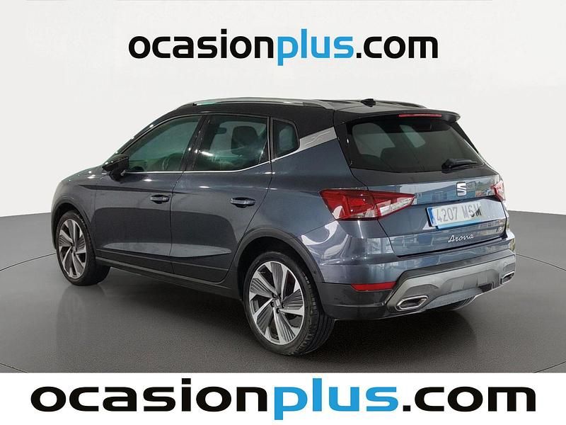 Usado Seat Arona FR 150 CV (110 kW) 2024 Gris SUV