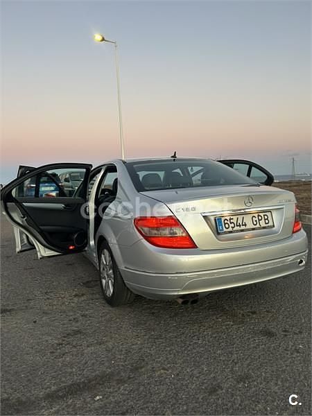 Gris / plata Usado 2009 Mercedes C180 Berlina | 7000 € (Un poco caro) - Imagen 1/4