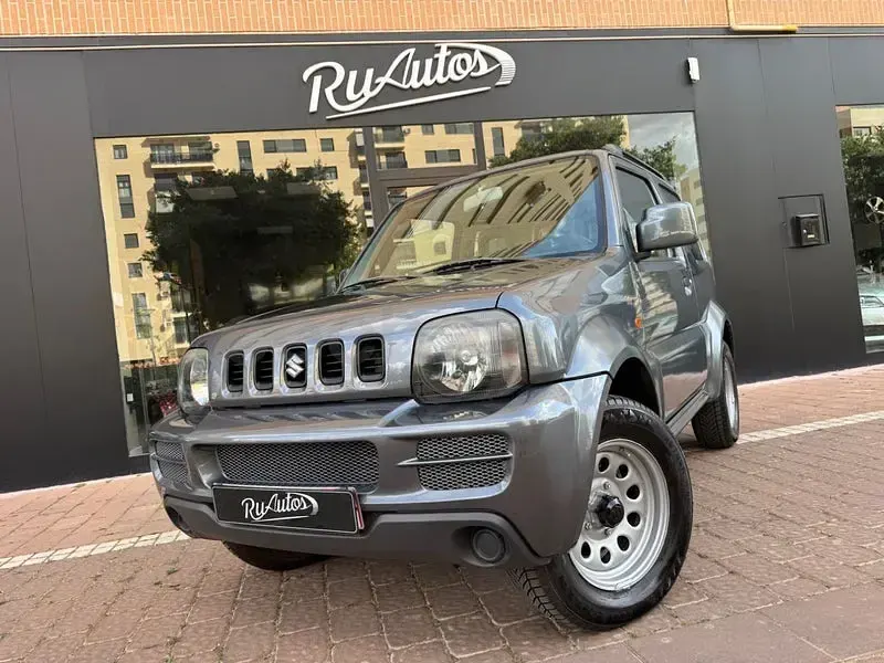 Usado Suzuki Jimny 85 CV (62 kW) 2007 Gris / plata SUV