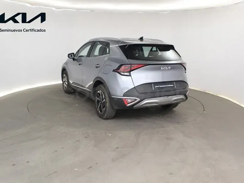 Usado Kia Sportage 215 CV (158 kW) 2025 Gris / plata SUV