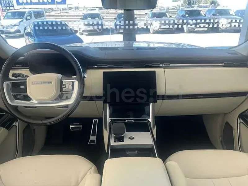 Usado Land Rover Range Rover 350 CV (257 kW) 2024 Gris / plata SUV