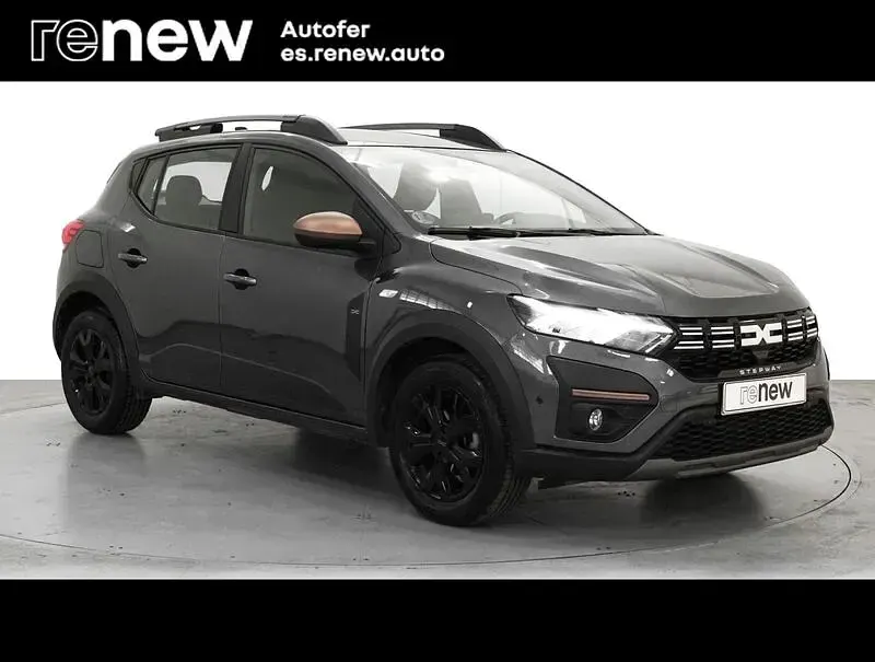 Usado Dacia Sandero Extreme 101 CV (74 kW) 2025 Verde Berlina