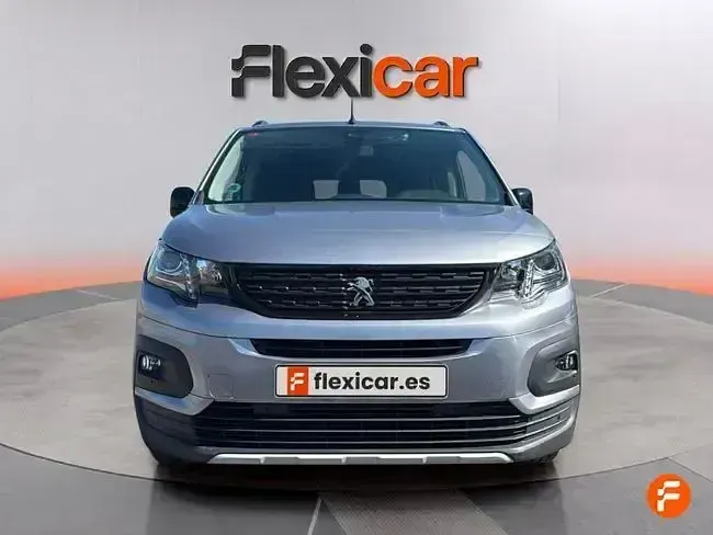 Usado Peugeot Rifter GT 130 CV (95 kW) 2023 Gris Monovolumen