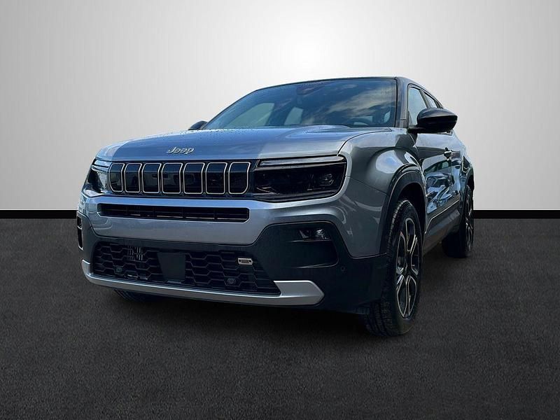 Nuevo Jeep Avenger Summit 100 CV (73 kW) 2025 Gris SUV