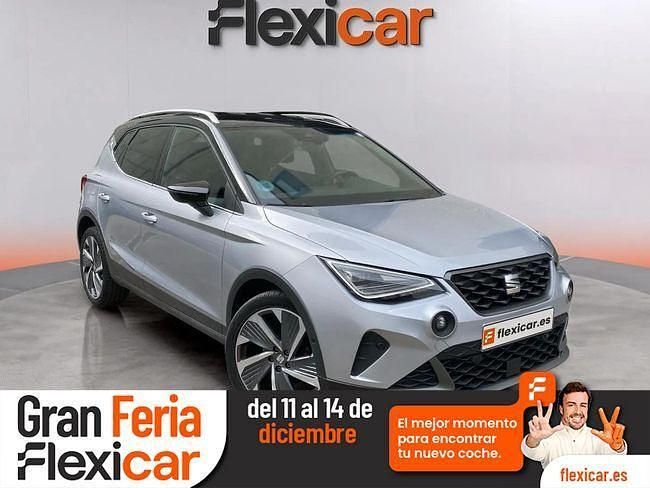 Gris Usado 2024 Seat Arona FR SUV | 22.490 € (Un poco caro) - Imagen 1/4