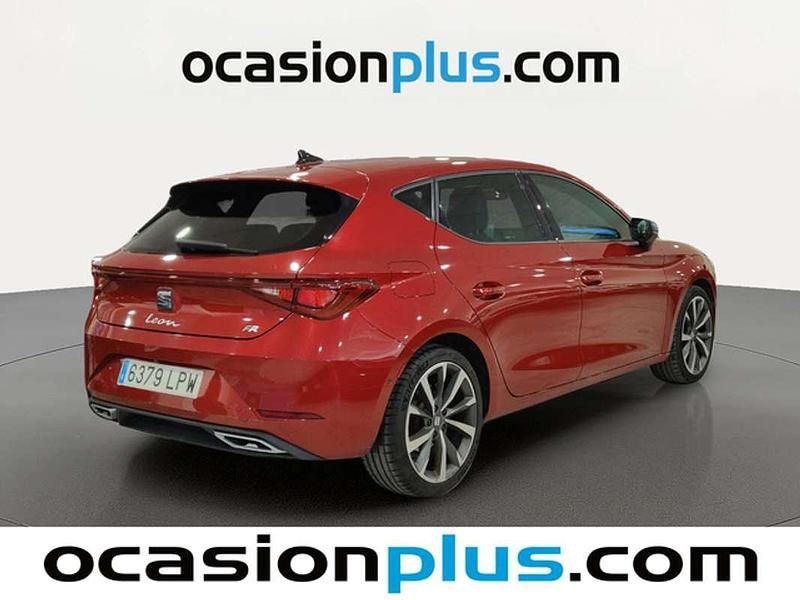 Usado Seat Leon FR 150 CV (110 kW) 2021 Rojo Utilitario
