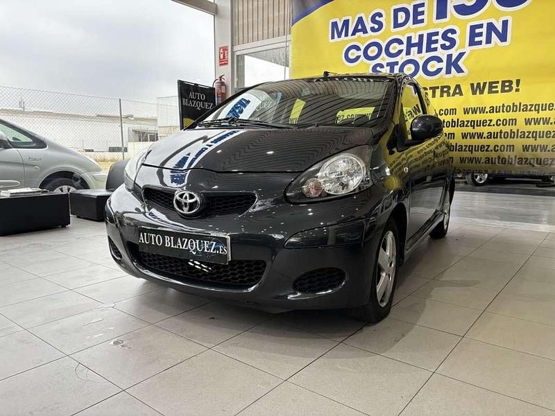 Usado Toyota Aygo 68 CV (50 kW) 2008 Utilitario