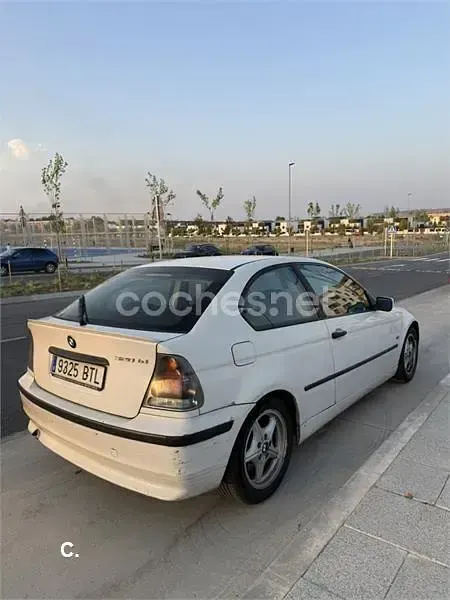 Usado BMW 320 150 CV (110 kW) 2002 Blanco Berlina