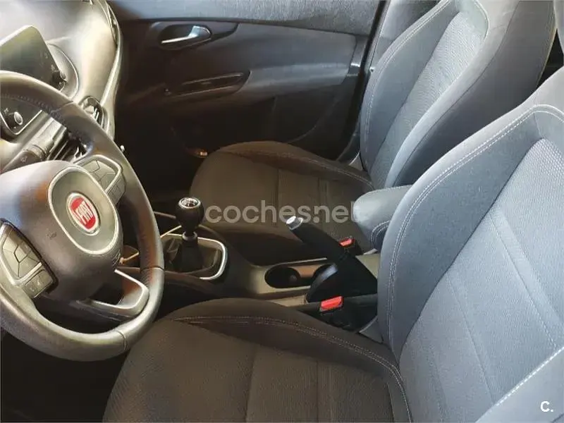 Usado Fiat Tipo Lounge 120 CV (88 kW) 2018 Negro Familiar