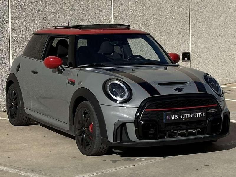 Usado Mini John Cooper Works 231 CV (169 kW) 2021 Gris Utilitario
