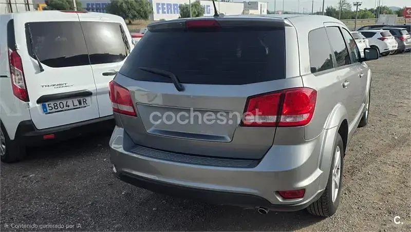 Usado Fiat Freemont Lounge 140 CV (102 kW) 2012 Gris / plata SUV