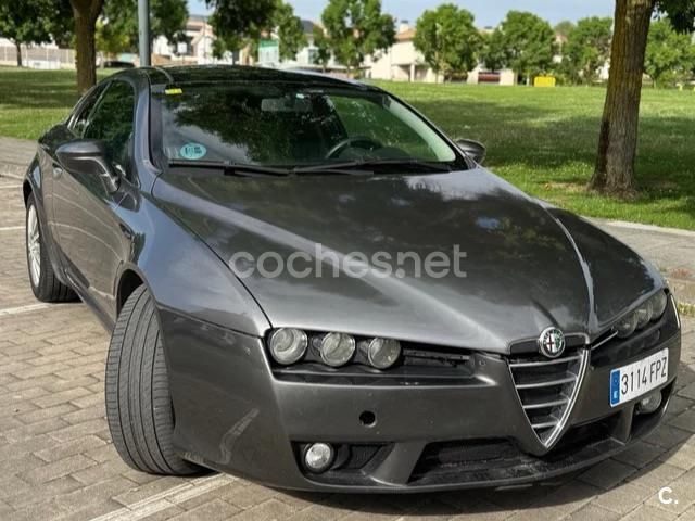 Gris / plata Usado 2007 Alfa Romeo Brera Coupe | 7500 € - Imagen 1/4