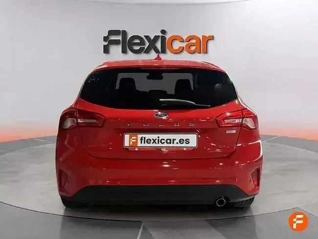 Usado Ford Focus Vignale 125 CV (91 kW) 2018 Rojo