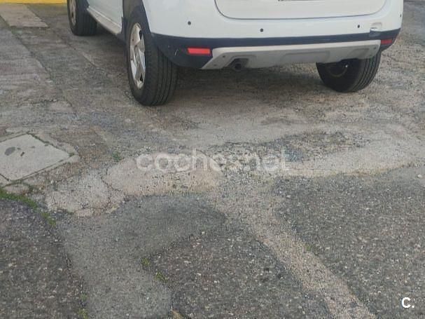 Usado Dacia Duster Lauréate 105 CV (77 kW) 2012 Blanco SUV