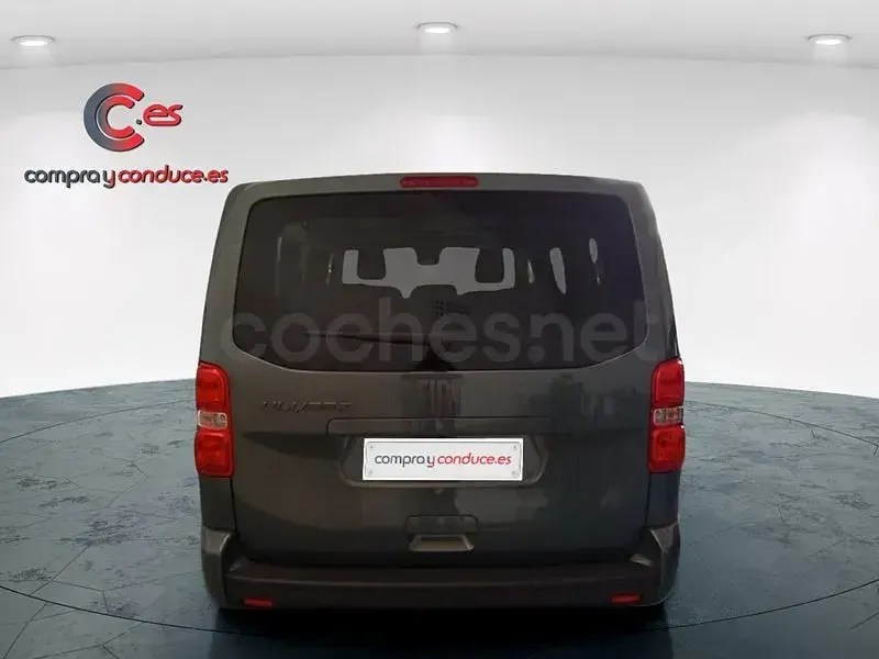 Usado Fiat E-Ulysse 132 kW (180 CV) 2025 Verde Monovolumen