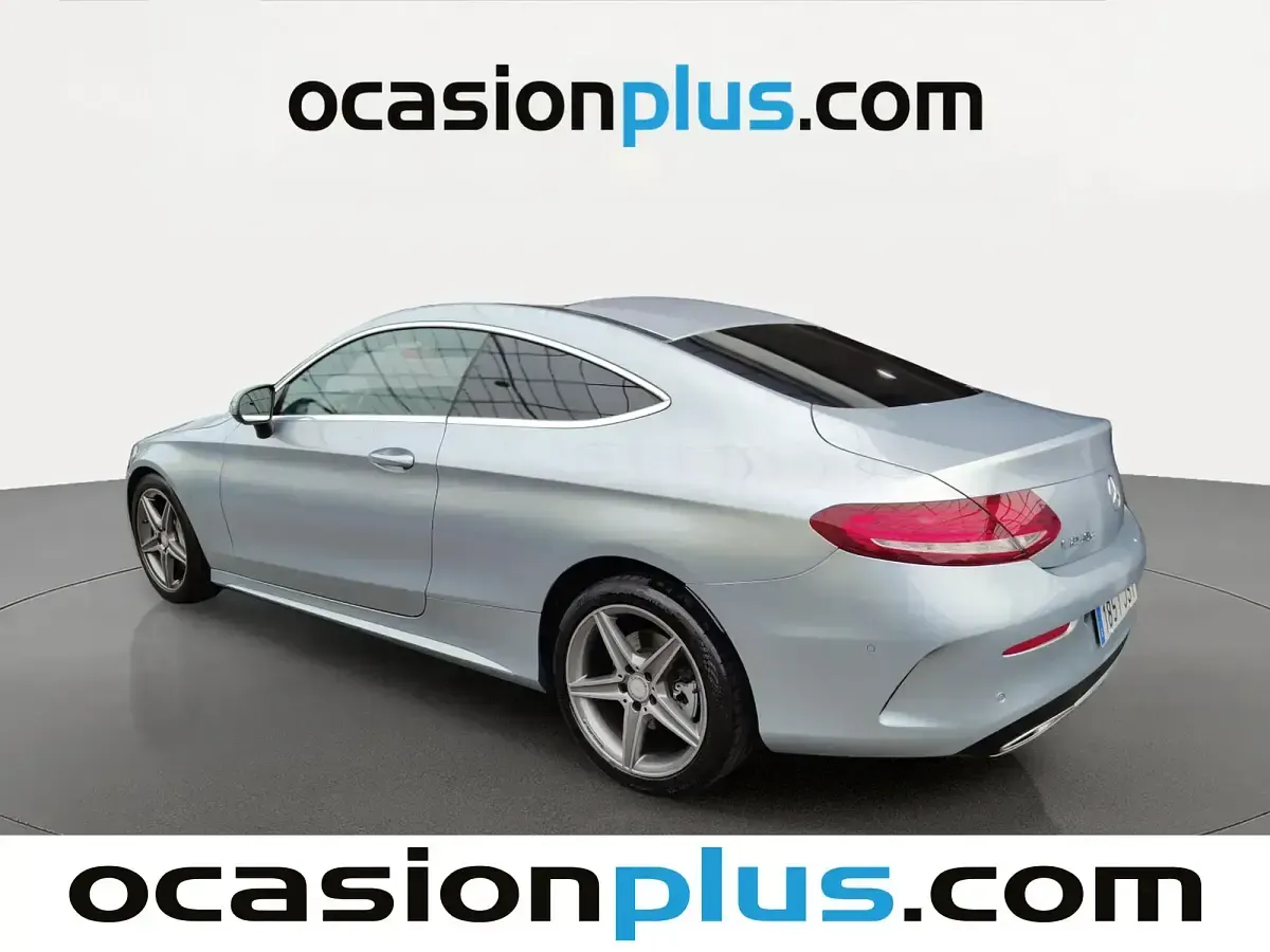 Usado Mercedes C250 204 CV (150 kW) 2016 Gris Coupe