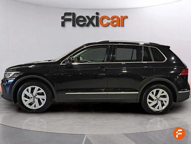 Usado VW Tiguan Life 150 CV (110 kW) 2023 Negro SUV