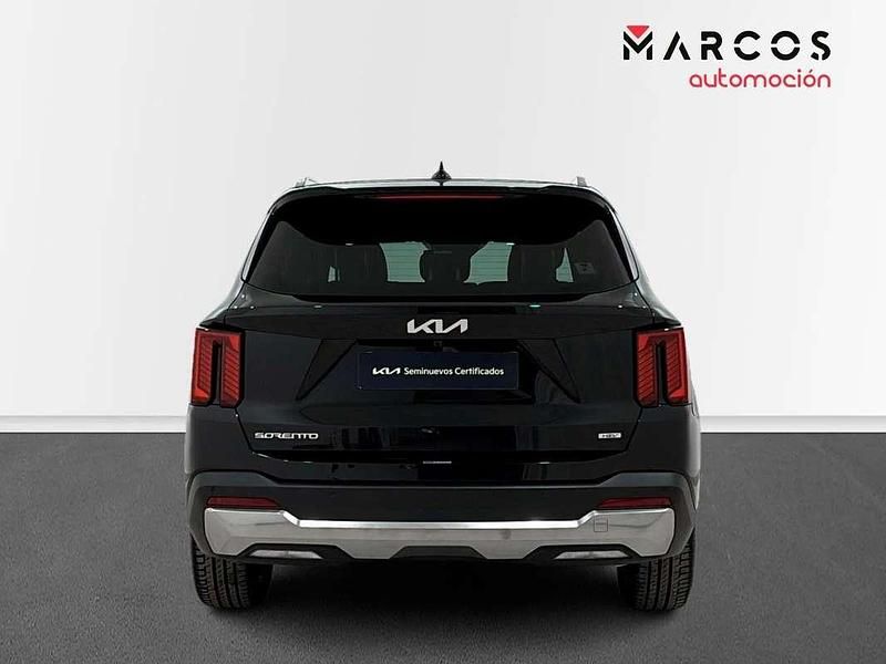 Usado Kia Sorento 215 CV (158 kW) 2025 Negro SUV