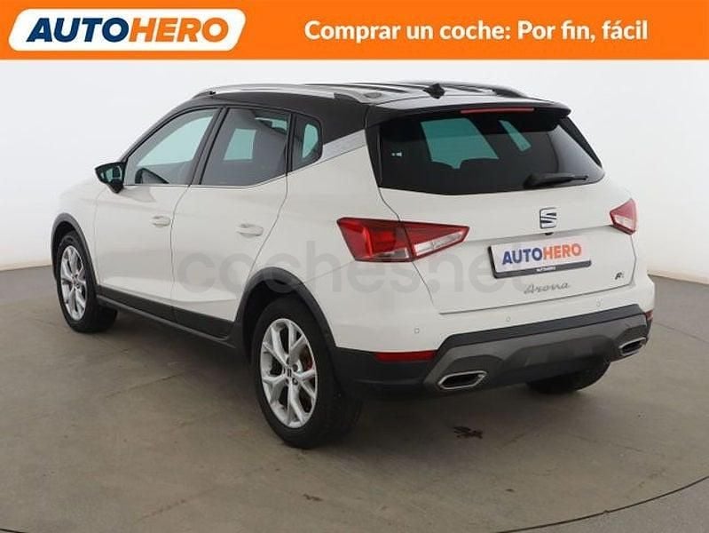 Usado Seat Arona FR 110 CV (80 kW) 2022 Blanco SUV